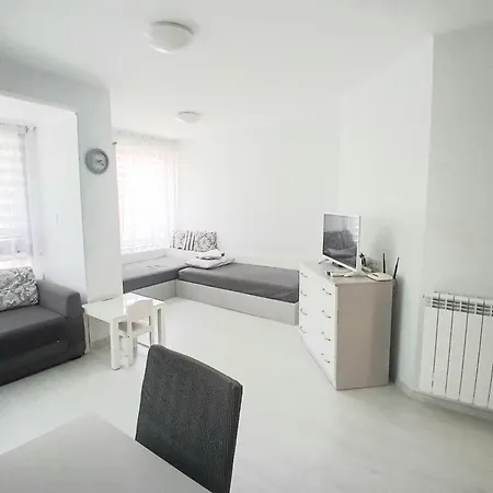 Апартамент За Гости При Ели Apartment Burgas